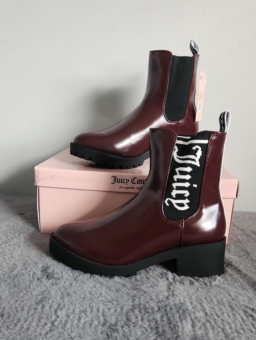 🆕️Juicy Couture One-Up Women's Heeled Chelsea Boots
